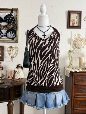 y2k girly grunge animal print halter style cowl neck top | size L